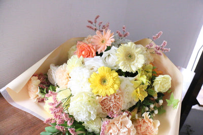 黄色・オレンジ色の花束 15,000円