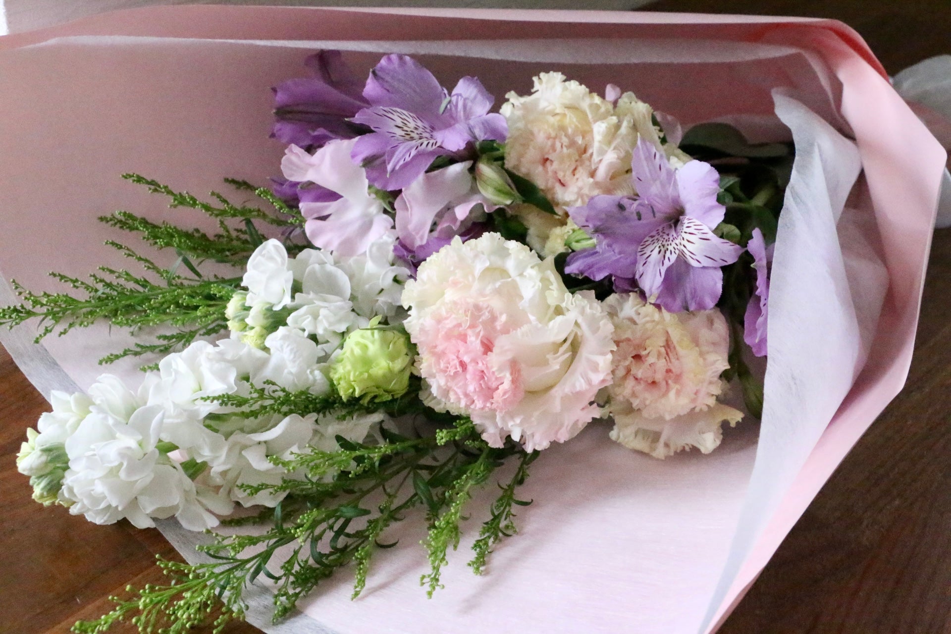 仏花、お供え花、薄紫アネモネ、トルコキキョウ 2c629180f9554ca9c7b4672e1b2845