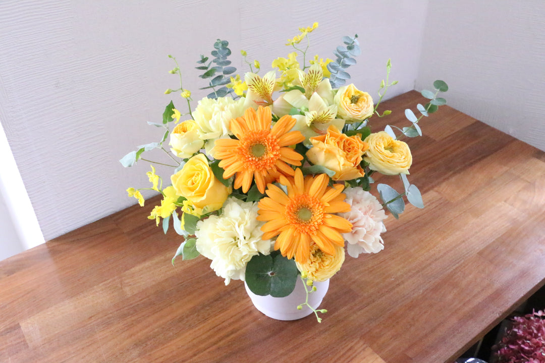 黄色・オレンジ色のアレンジメント 6,000円