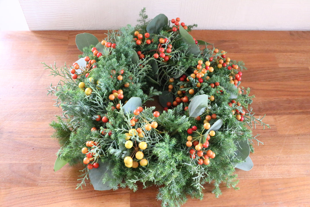 赤い実のフレッシュクリスマスリース Mサイズ