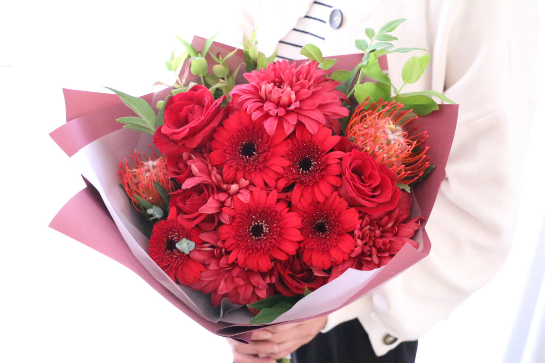 赤色の花束 10,000円