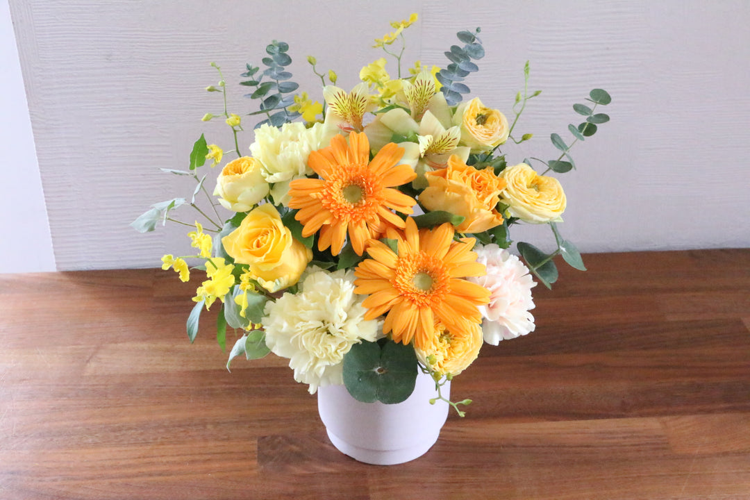 黄色・オレンジ色のアレンジメント 6,000円