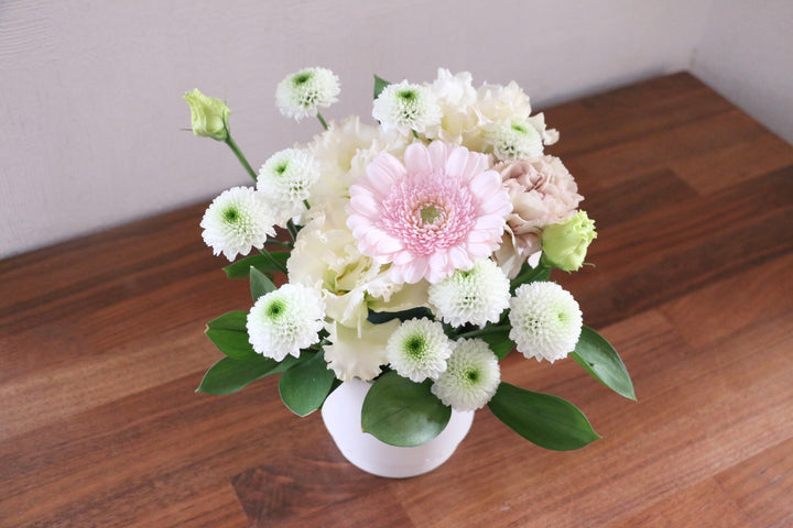 【供花】白色・ピンク色のお供えアレンジメント 4,000円