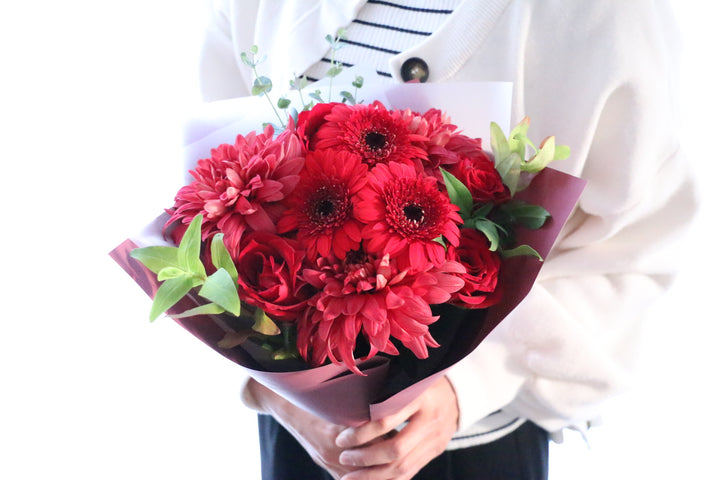 赤色の花束 6,000円