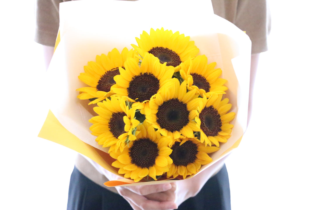 ひまわりの花束（9本）-いつまでも一緒にいてください