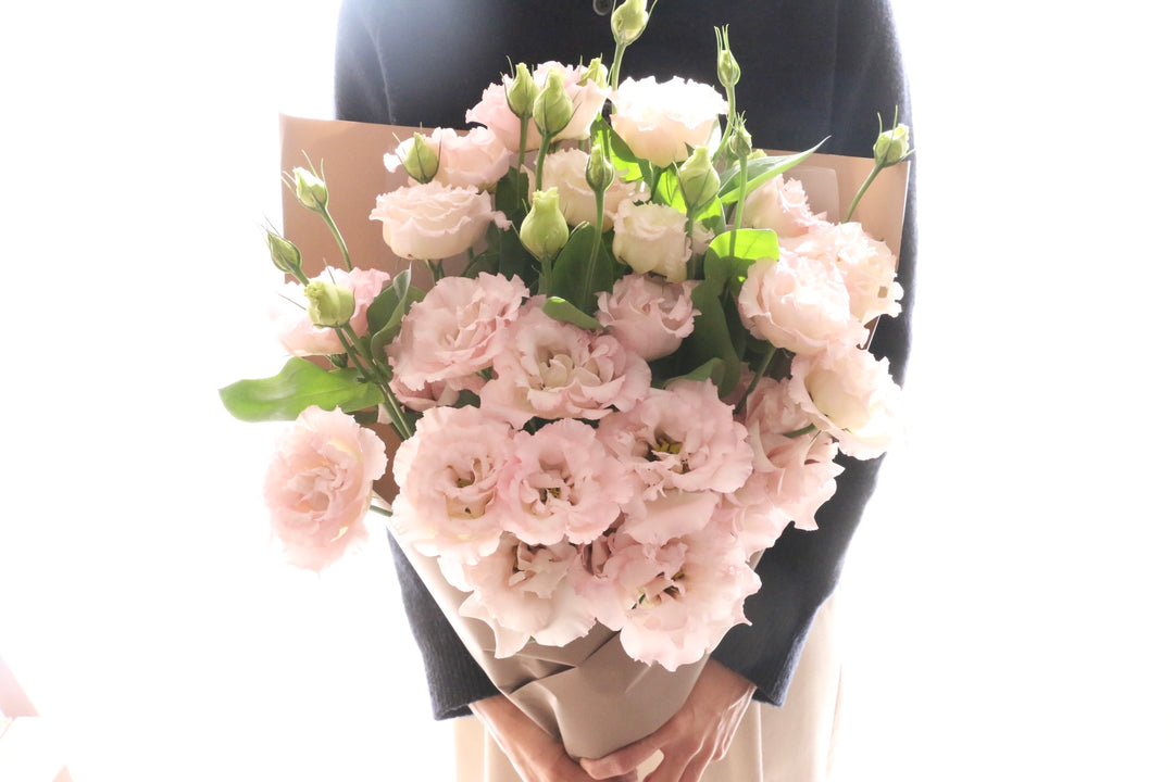 ピンク色のトルコキキョウの花束（10本）