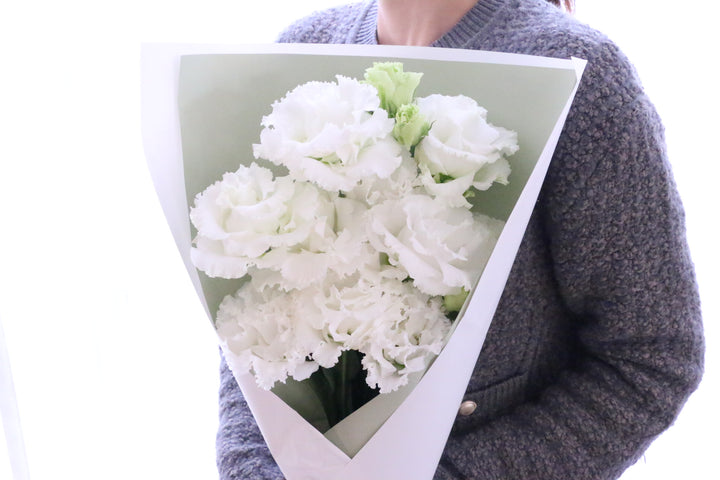 白いトルコキキョウの花束（3本）