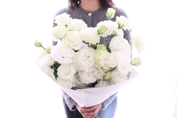 白いトルコキキョウの花束（10本）