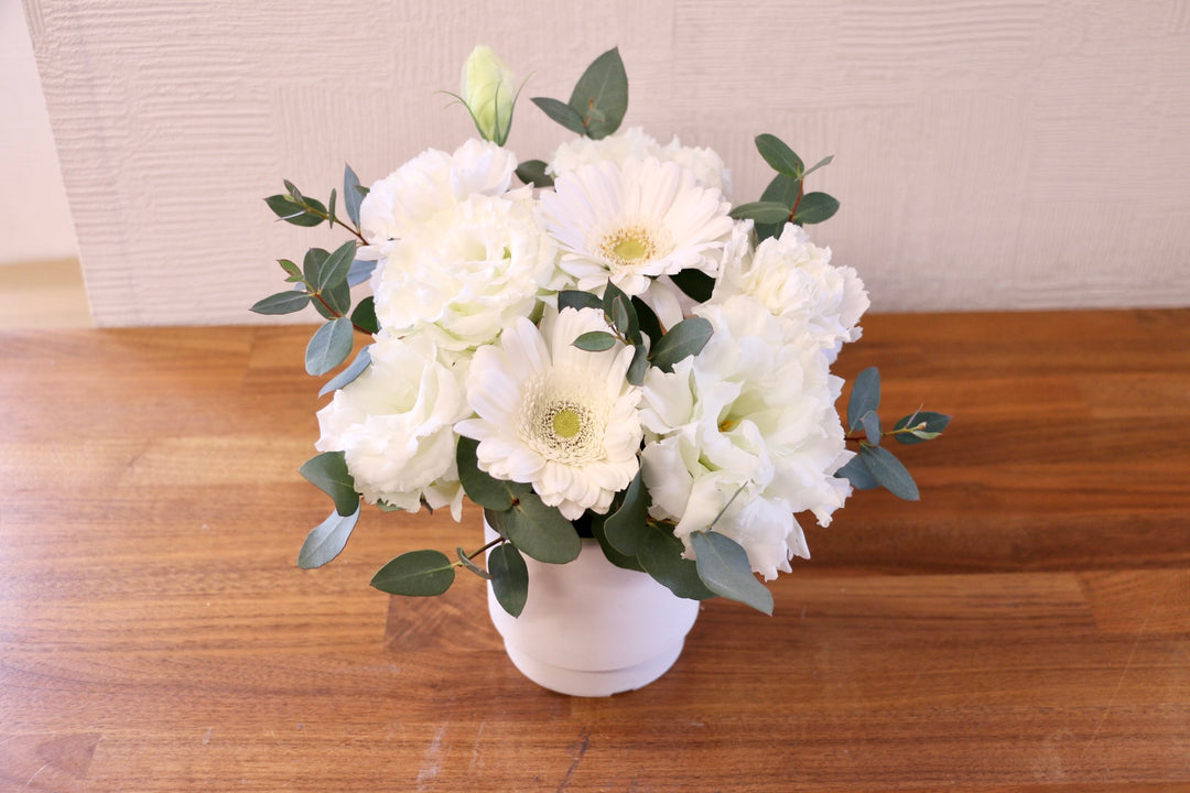 【供花】白色・グリーンのお供えアレンジメント 4,000円