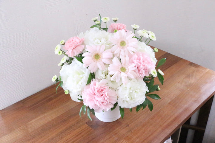 【供花】白色・ピンク色のお供えアレンジメント 6,000円