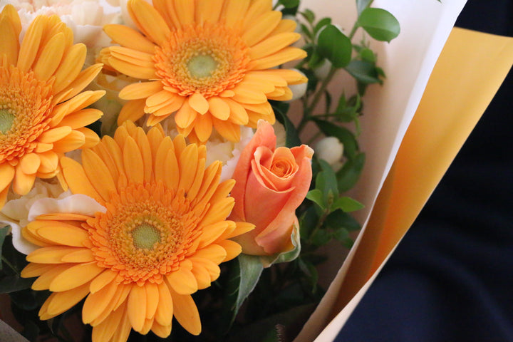 黄色・オレンジ色の花束 5,000円