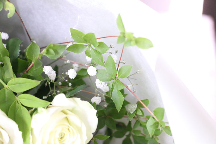 白・グリーンの花束 9,000円