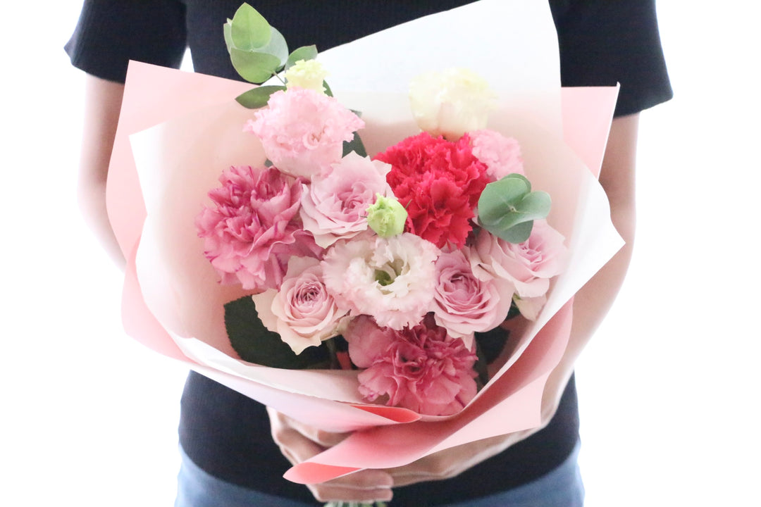 ピンク色バラ入りの花束 Sサイズ 5,000円