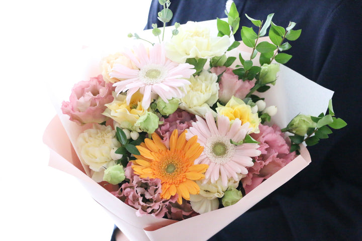 ピンク・黄色の花束  7,000円