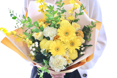 【傘寿（80歳）・米寿（88歳）祝い】黄色の花束 2Lサイズ
