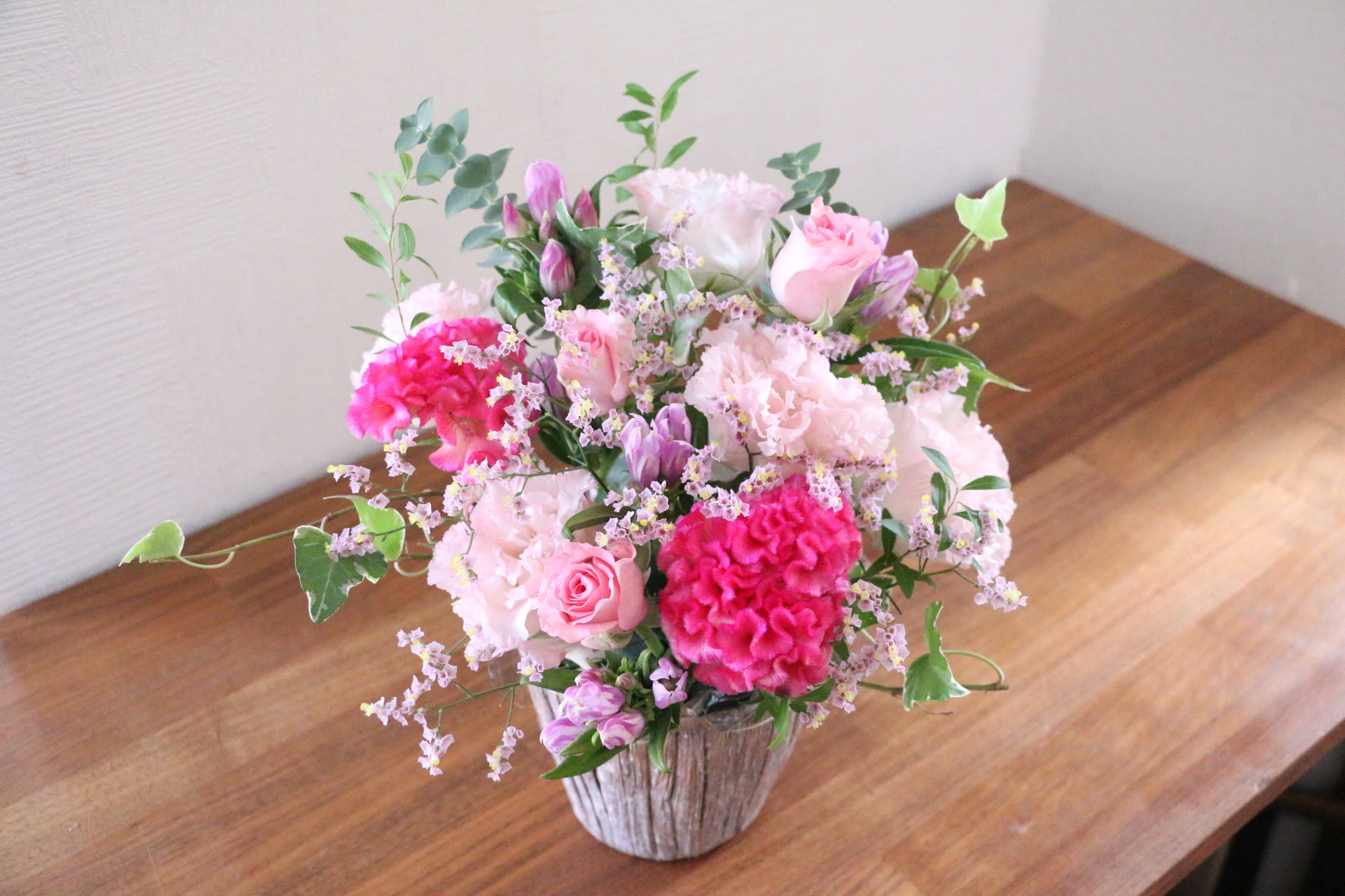 敬老の日】秋のアレンジメント ピンク Mサイズ 5,000円 – 花・花束の