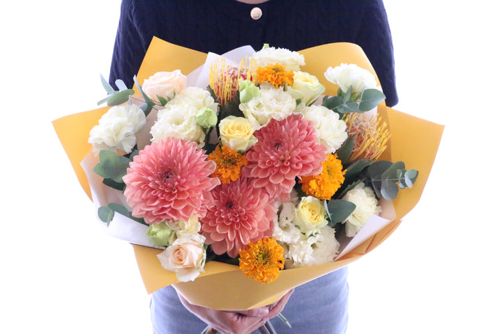 黄色・オレンジ色の花束 12,000円