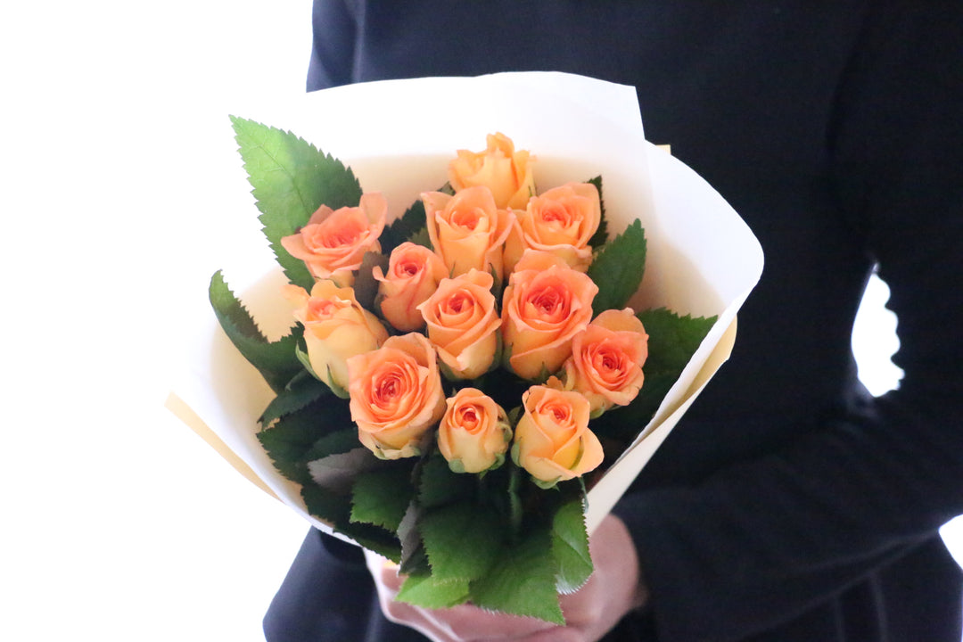 オレンジ色バラの花束（12本）-私の妻になってください