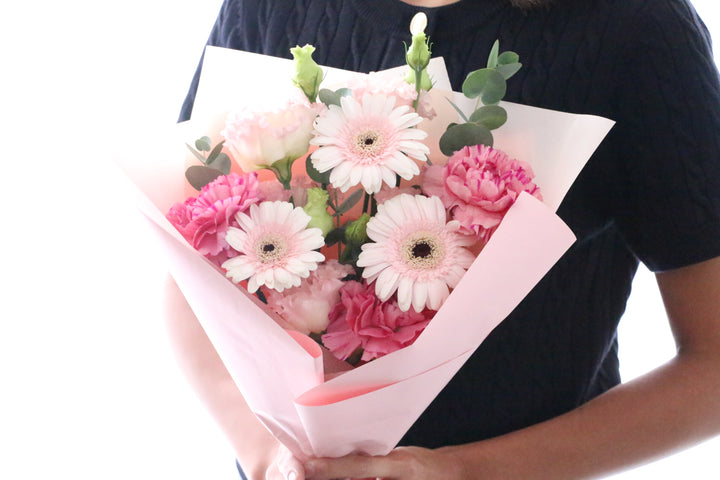 ピンクガーベラ入りの花束 Mサイズ 4,000円