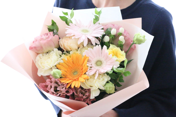 ピンク・黄色の花束  6,000円