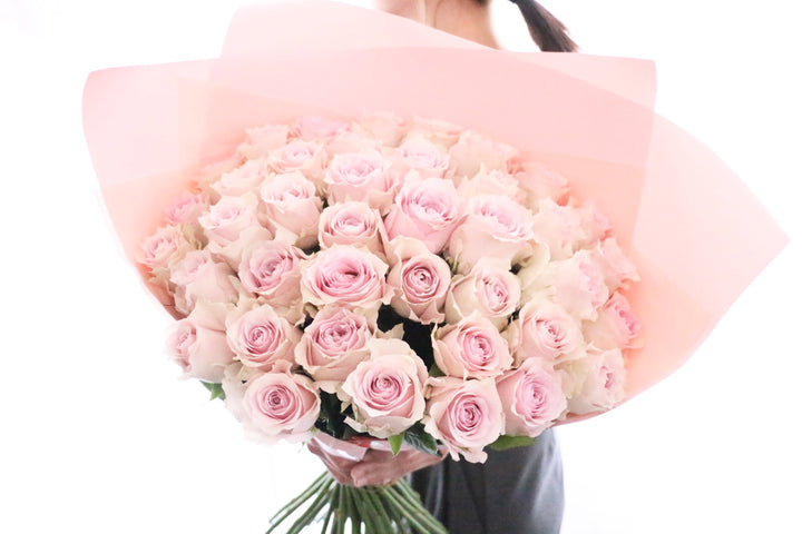40本のピンク色のバラの花束-あなたに真実の愛を誓います