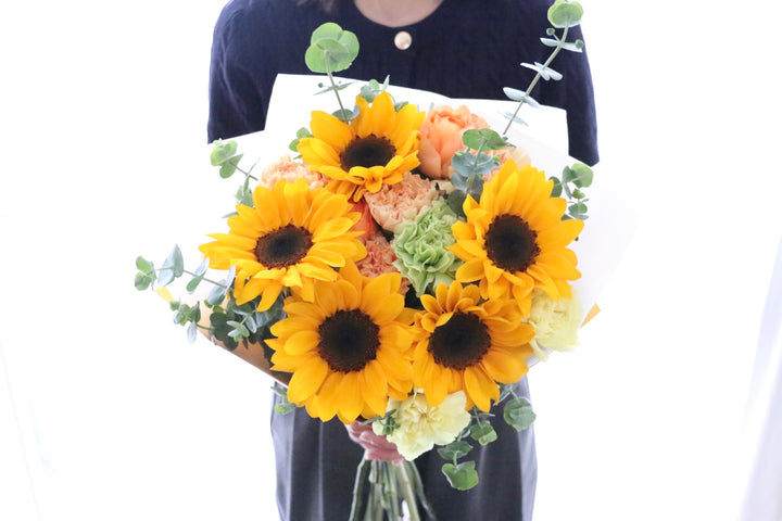 ひまわり入りの花束 7,000円