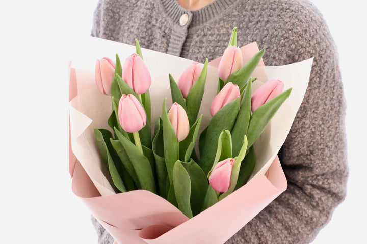 ピンクのチューリップの花束（9本）