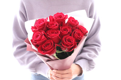 11本の赤いバラの花束-最愛