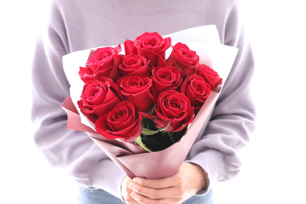 11本の赤いバラの花束-最愛