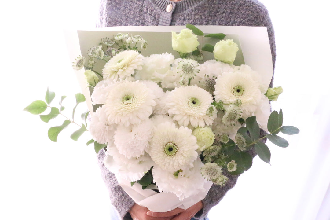 【供花】白色・グリーンのお供え花束 9,000円