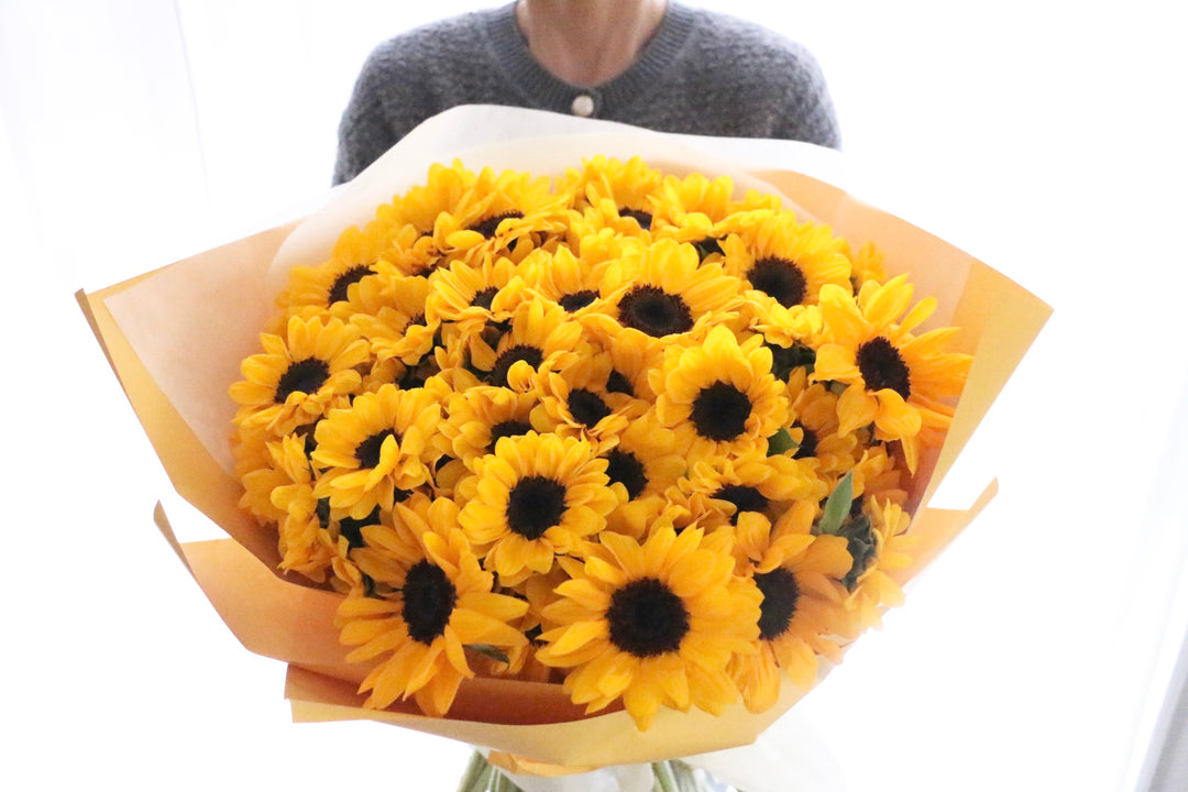 ひまわりの花束（99本）