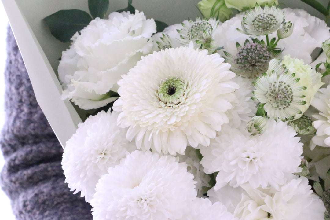 【供花】白色・グリーンのお供え花束 5,000円