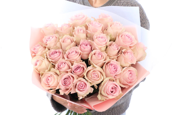 29本のピンク色のバラの花束-永遠に愛してる