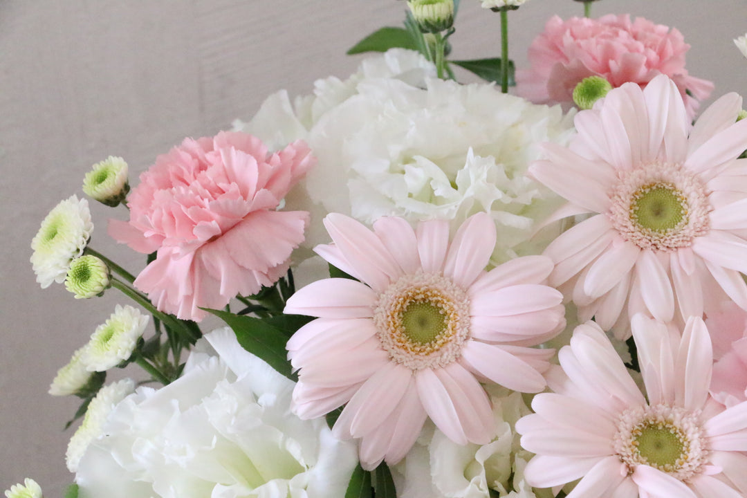 【供花】白色・ピンク色のお供えアレンジメント 6,000円