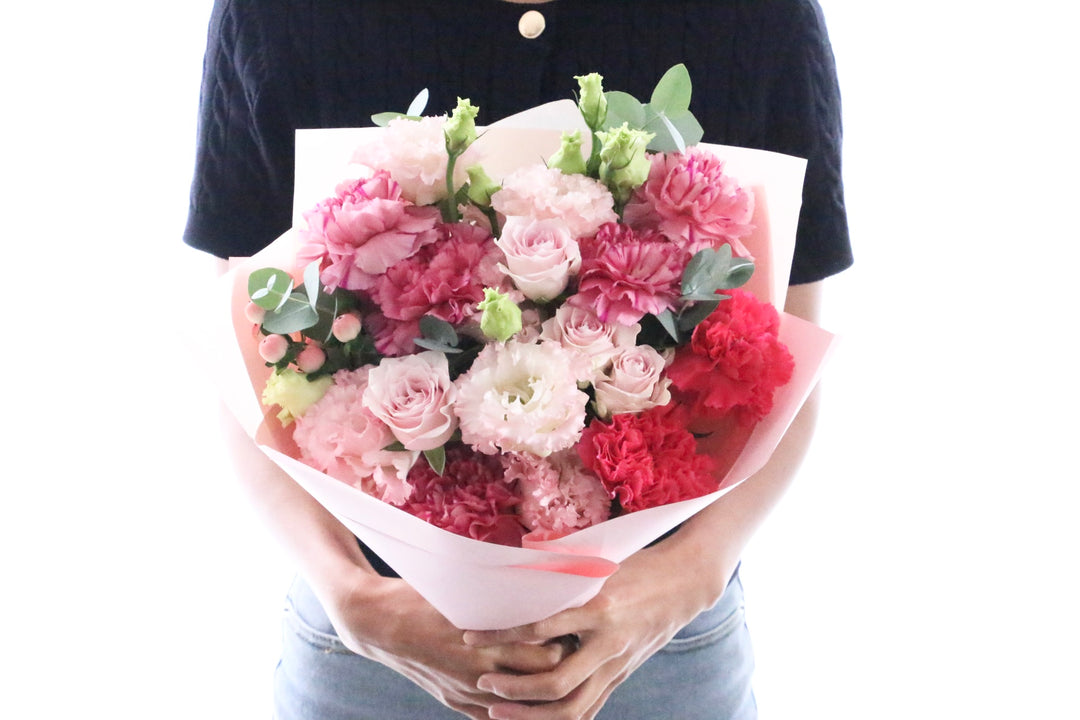 ピンク系の花束 9,000円