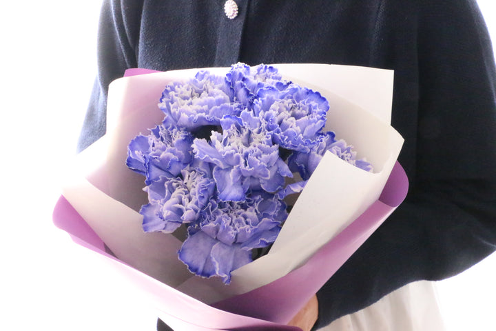 紫のカーネーションの花束（8本）