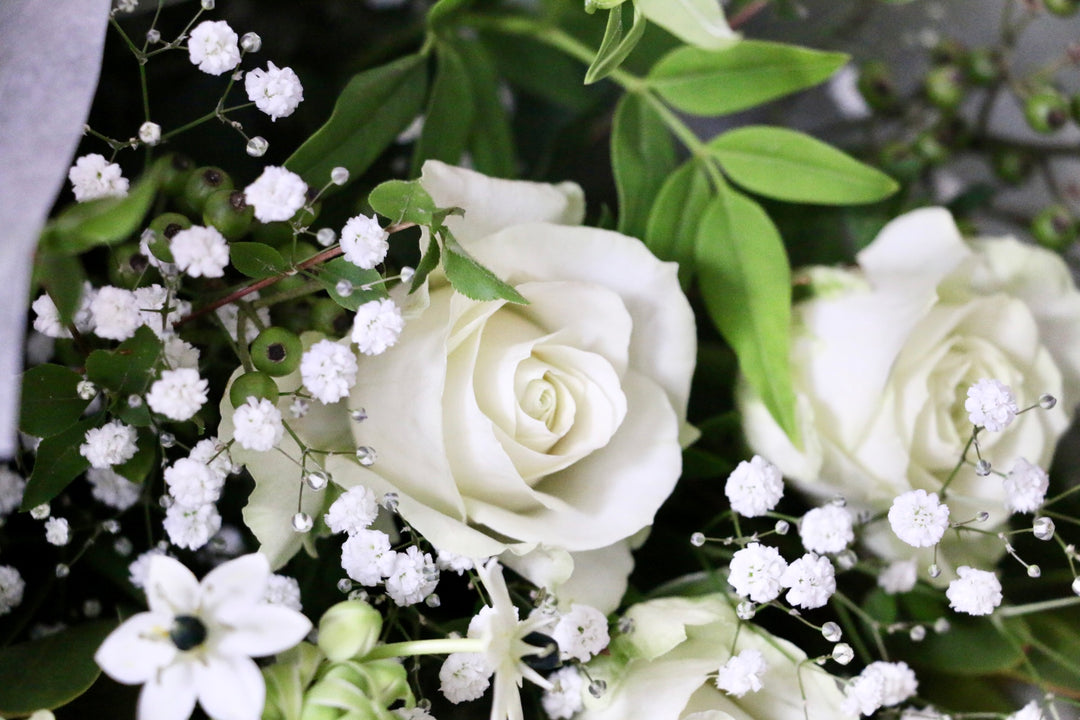 白・グリーンの花束 9,000円