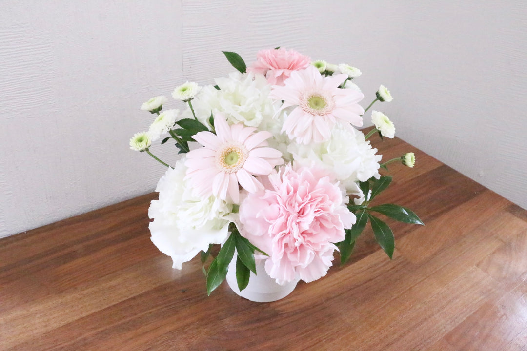 【供花】白色・ピンク色のお供えアレンジメント 4,000円