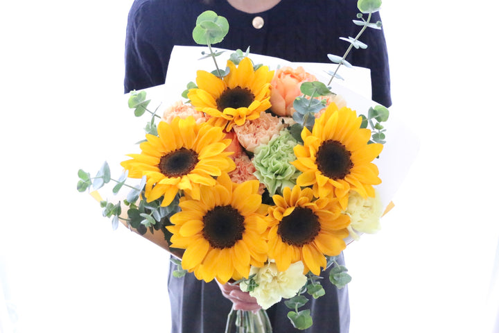ひまわり入りの花束 7,000円
