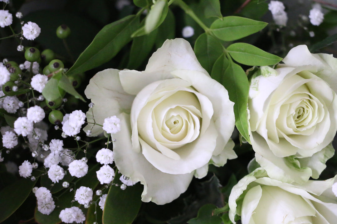 白・グリーンの花束 5,000円