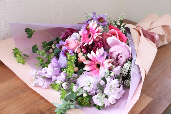 紫・ピンクの花束 7,000円