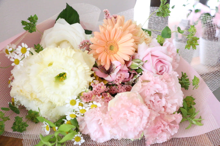 ピンク・黄色の花束　7,000円サイズ