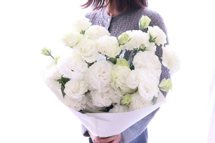 白いトルコキキョウの花束（10本）