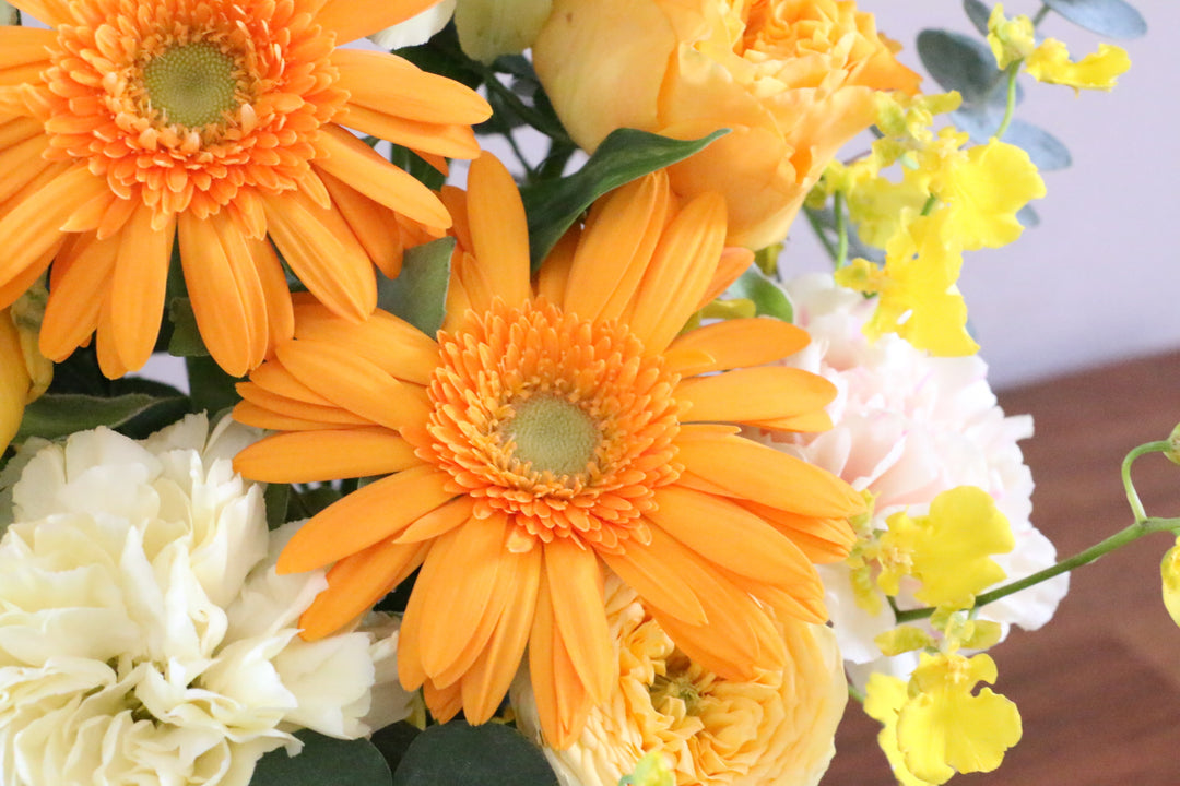 黄色・オレンジ色のアレンジメント 5,000円