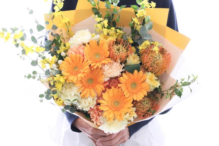 黄色・オレンジ色の花束 15,000円