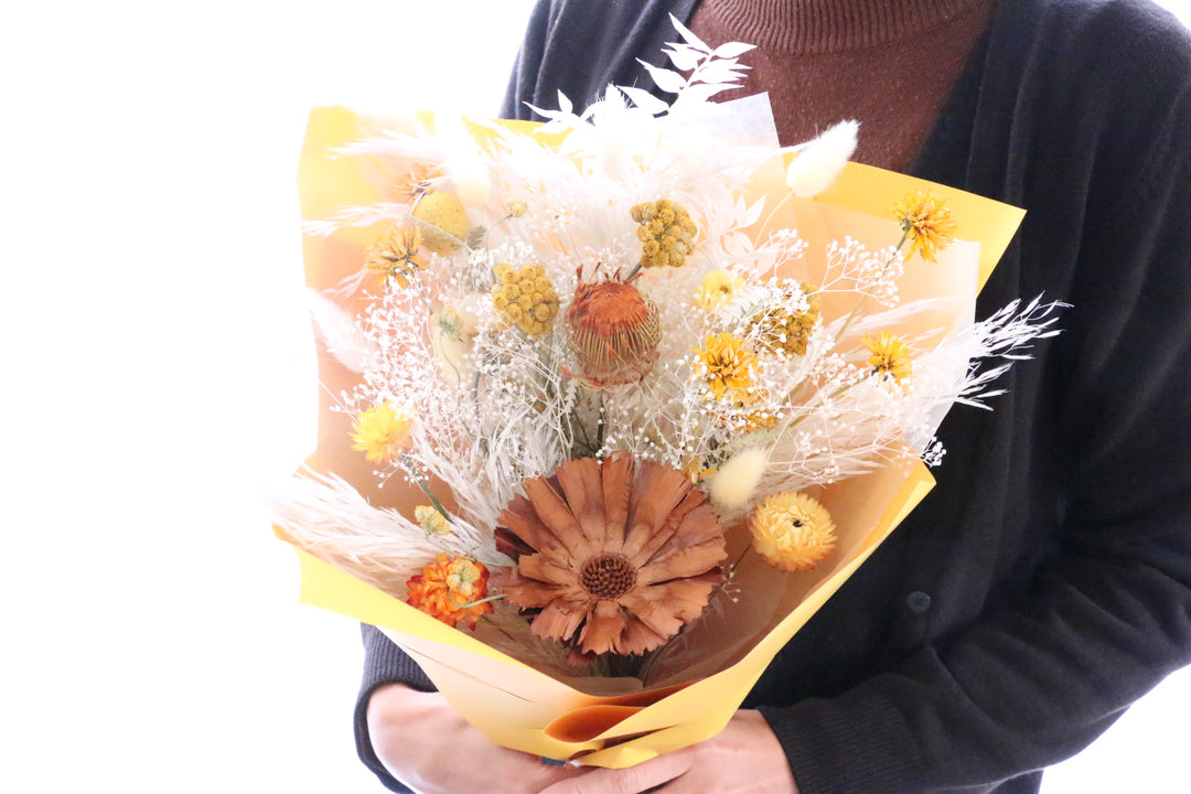 黄色のドライフラワーの花束 Mサイズ　5,000円