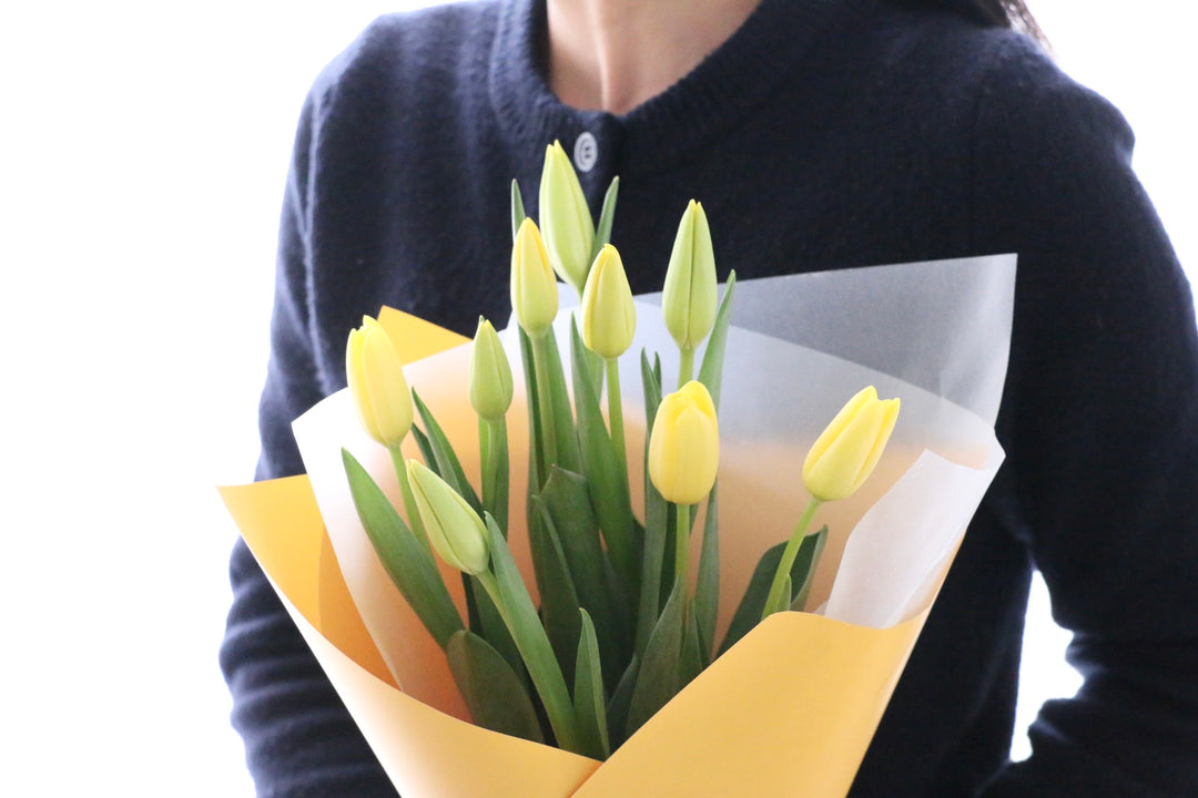 黄色のチューリップの花束（9本）