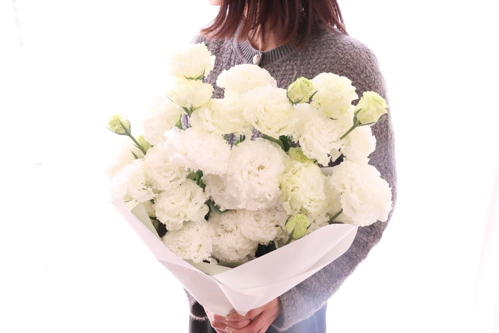 白いトルコキキョウの花束（9本）