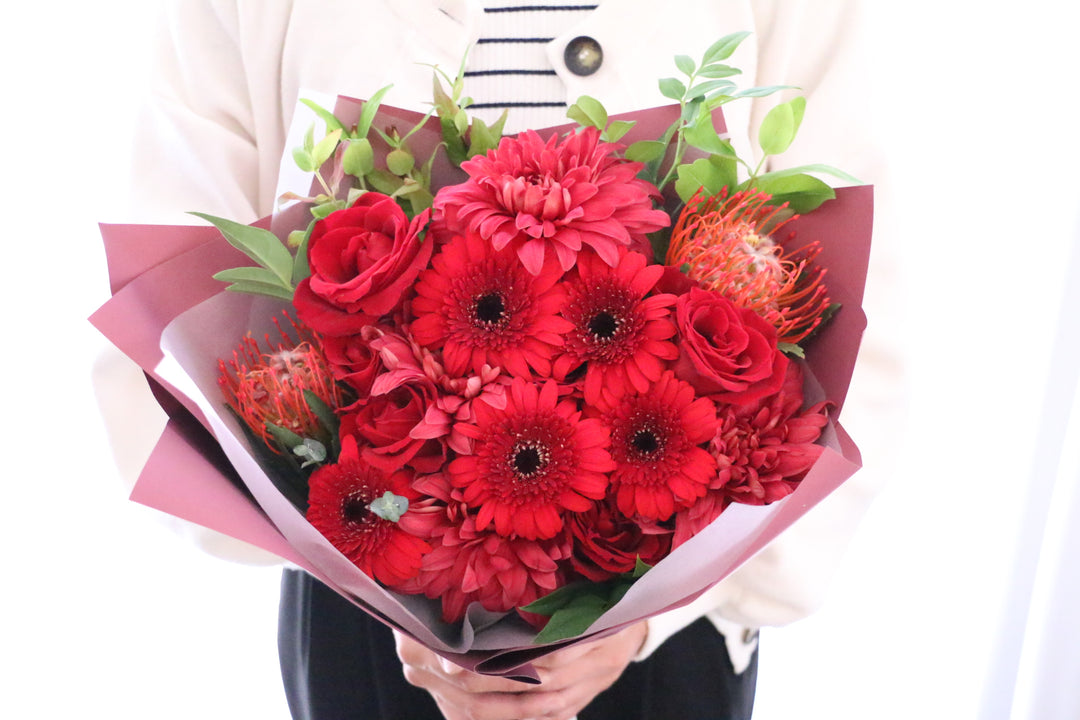 赤色の花束 10,000円