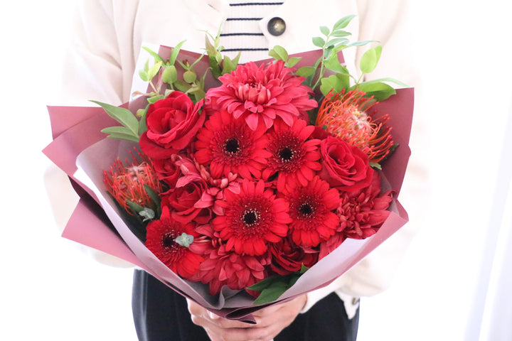 赤色の花束 10,000円